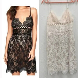 Victoria’s Secret Lace Embroider Slip Dress Size Small